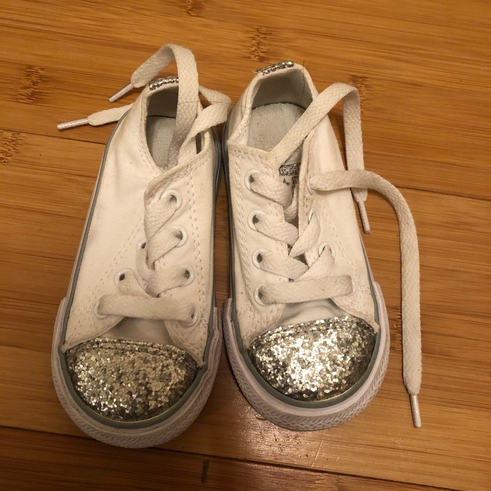 White converse